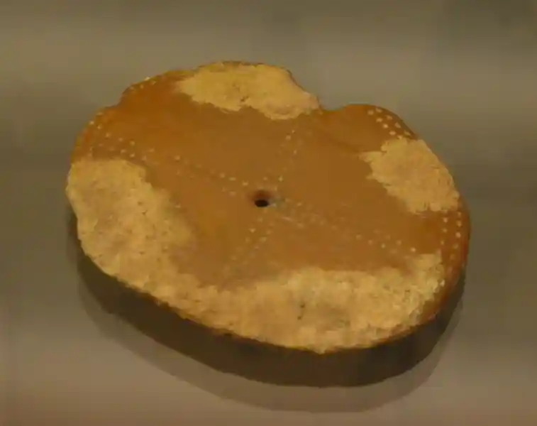 Dots forming a solar cross